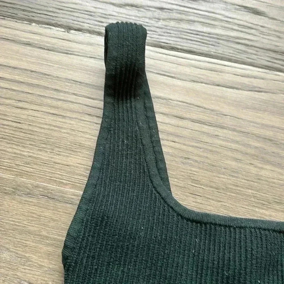 🔥Babaton🔥 | Aritzia forest green Arjun knits fitted ribbed  tank top - Picture 5 of 11